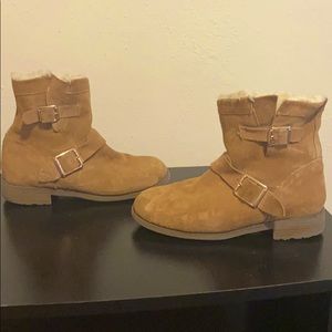 Heeled boots!